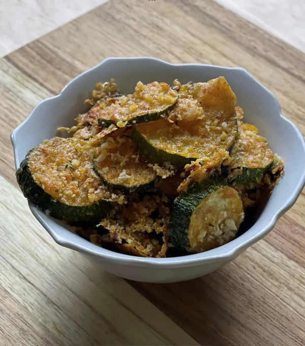 Bariatric Chips: Parmesan Zucchini Chips – bariatric-friendly recipe from BariBowl
